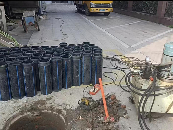 张家界PE置换管厂家 DN315置换管 非开挖管短管置换